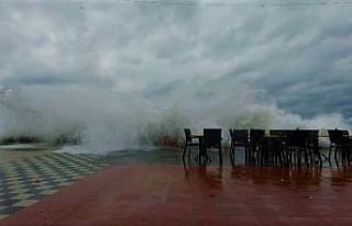 Tekirdağ’da dev dalgalar