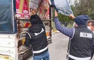 TEM’de 4 milyon 560 bin kaçak makaron ele geçirildi