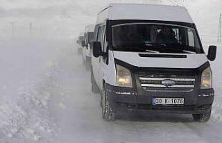 Tipide mahsur kalan 40 öğrenci kurtarıldı