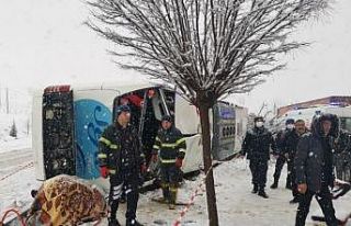 Tokat’ta yolcu otobüsü devrildi: 1 ölü, çok...