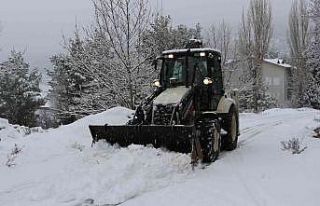 Torosların zirvelerinde karla mücadele çalışması
