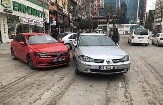 Trafik kazası kameralara yansıdı