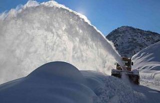 Tunceli’de kapalı bulunan 69 köy yolunu ulaşıma...