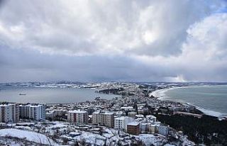 Türkiye’nin en kuzeyinde kar güzelliği