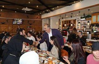 Türkyılmaz gazetecilerle buluştu