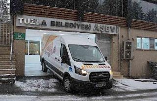 Tuzla Belediyesi, ihtiyaç sahibi vatandaşlarını...