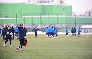 Tuzlaspor 5 ay boyunca Kocaeli’de maçlara hazırlanacak