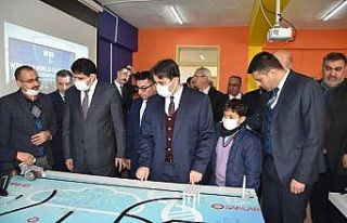 Tuzluca’da robotik kodlama atölyesi açıldı