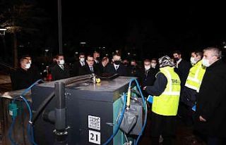 Üç bakan mobil solar sulama sisteminin prototipini...