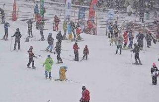 Uludağ’da yarı yıl tatiline bir hafta kala doluluk...