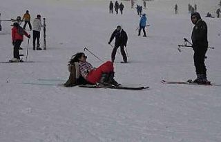 Uludağ’da yılın ikinci günü pistlerde yoğunluk...