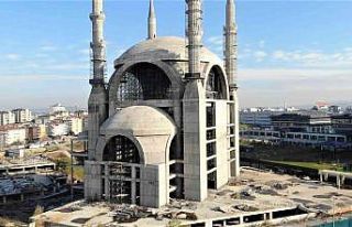 Ümraniye’de sırra dönen cami inşaatı: 5 yıldır...