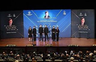 Üniversite öğrencisinin bestelediği Dr. Sadık...