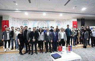 Üniversiteliler, Bursa AB Bilgi Merkezi ile sosyal...