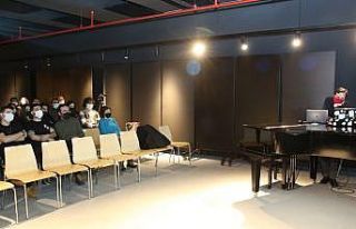 Ünlü besteci Sanlıkol deneyimlerini Nilüfer’de...