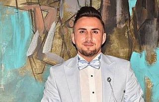 Ünlü modacı Andıç, bu yaz trendlerine uygun önerilerinde...