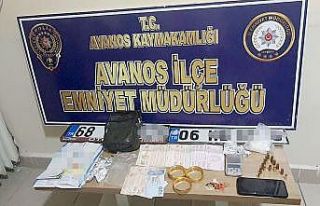 Uyuşturucu bağlantılı hırsızlık çetesi çökertildi