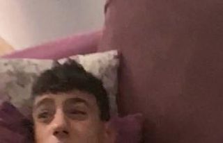 Uyuyakalan gence itfaiye sürprizi