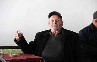 Vakada birinci olan Eskişehir’de bir mahalle kahvehaneleri...