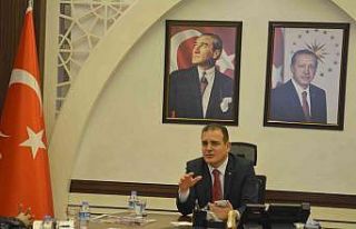 Vali Akbıyık: “Terör Hakkari’nin gündeminden...