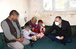 Vali Çuhadar’dan ihtiyaç sahibi ailelere ‘çat...