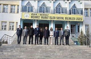 Vali Sarıibrahim, okul ziyaretlerine devam ediyor