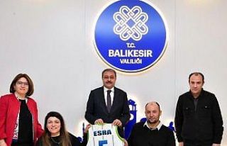 Vali Şıldak Engelli sporcuları makamında misafir...