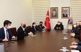 Vali Sonel, “Rehavete kapılmayalım”