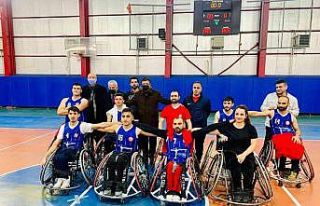 Van Bedensel Engelliler Spor Kulübü liderlik hedefini...