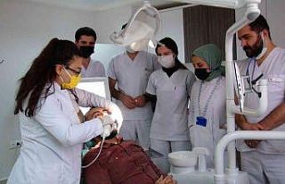 Van YYÜ Diş Fakültesi teknolojik cihazlarla bölge...