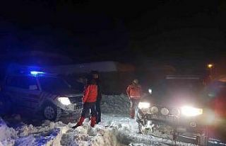 Van’da sağlık çalışanlarının zorlu kış...