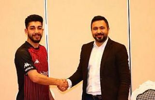 Vanspor 2 futbolcuyla sözleşme imzaladı