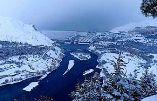 Vatandaşlar kardan adam yaparken hünerlerini sergiledi