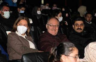 Vatandaşlar o filme akın etti