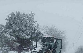 Yalova’da ekiplerin kar mesaisi