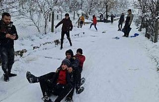 Yarıyıl tatilinde karın keyfini çıkarttılar