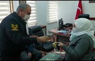 Yaşlı kadını “Eline kelepçe takarım” sözüyle...