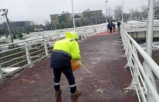 Yaya güvenliği için üstgeçitlerde çalışma
