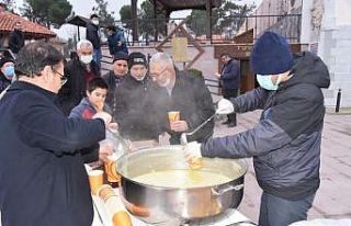 Yeni yılın ilk sabahında camiler doldu
