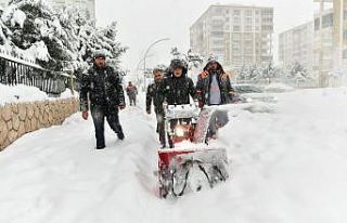 Yeşilyurt’ta kar seferberliği