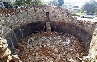 Yıkılan tarihi su sarnıcı için harekete geçtiler