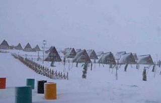 Yıldız Dağı’nda kar kalınlığı 65 santimetreye...