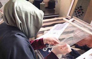 Yitirilmek üzere olan kilim dokuma sanatı Mardin’de...