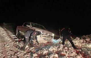 Yoğun tipide mahsur kalan Dicle Elektrik ekibini...