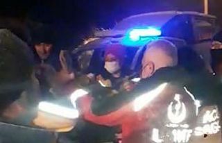 Yolu kapanan köyde mahsur kalan hasta için ekipler...