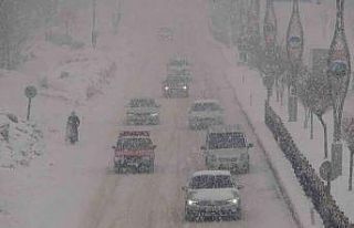 Yüksekova’da yoğun kar yağışı