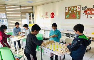 Zeka oyunları eğitimleri devam ediyor