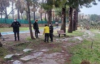 19 yaşındaki genç kız parkta yarı baygın halde...