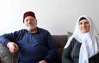 57 yıllık eşine günde 100 defa “Seni seviyorum”...