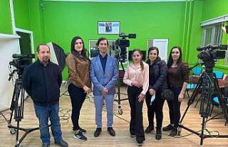 Açık lise şansıyla tekrar eğitime kavuştular,...